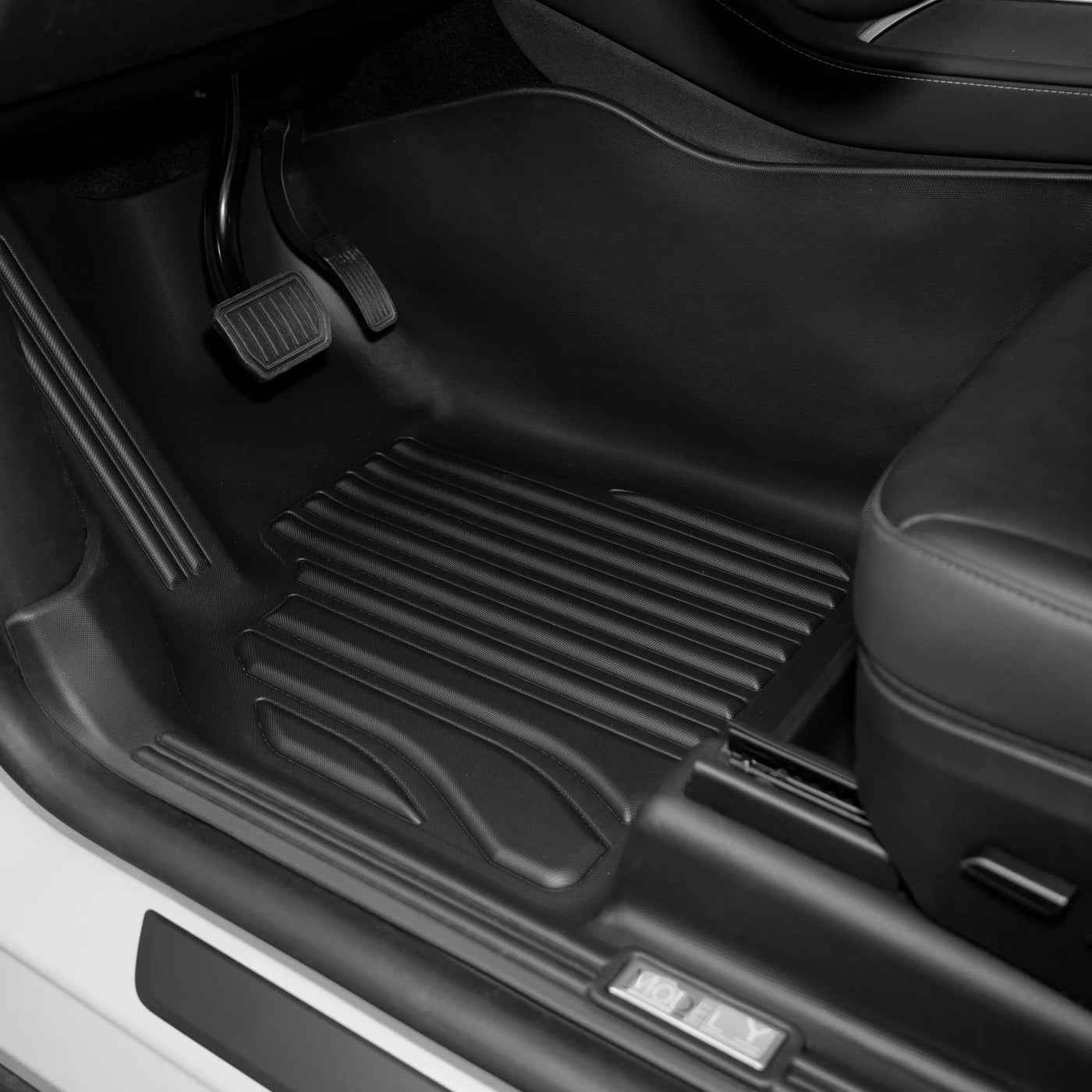 🆚 Full-Cabin Protection System vs. Floor Mats